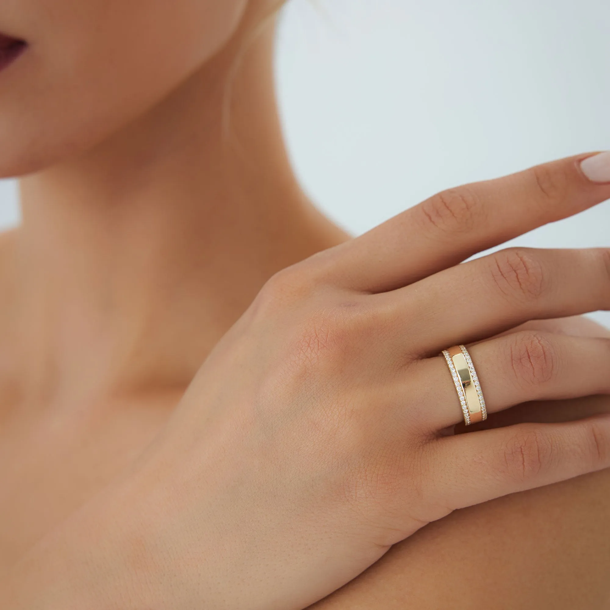 14k Diamond Diamond Edge Wedding Band