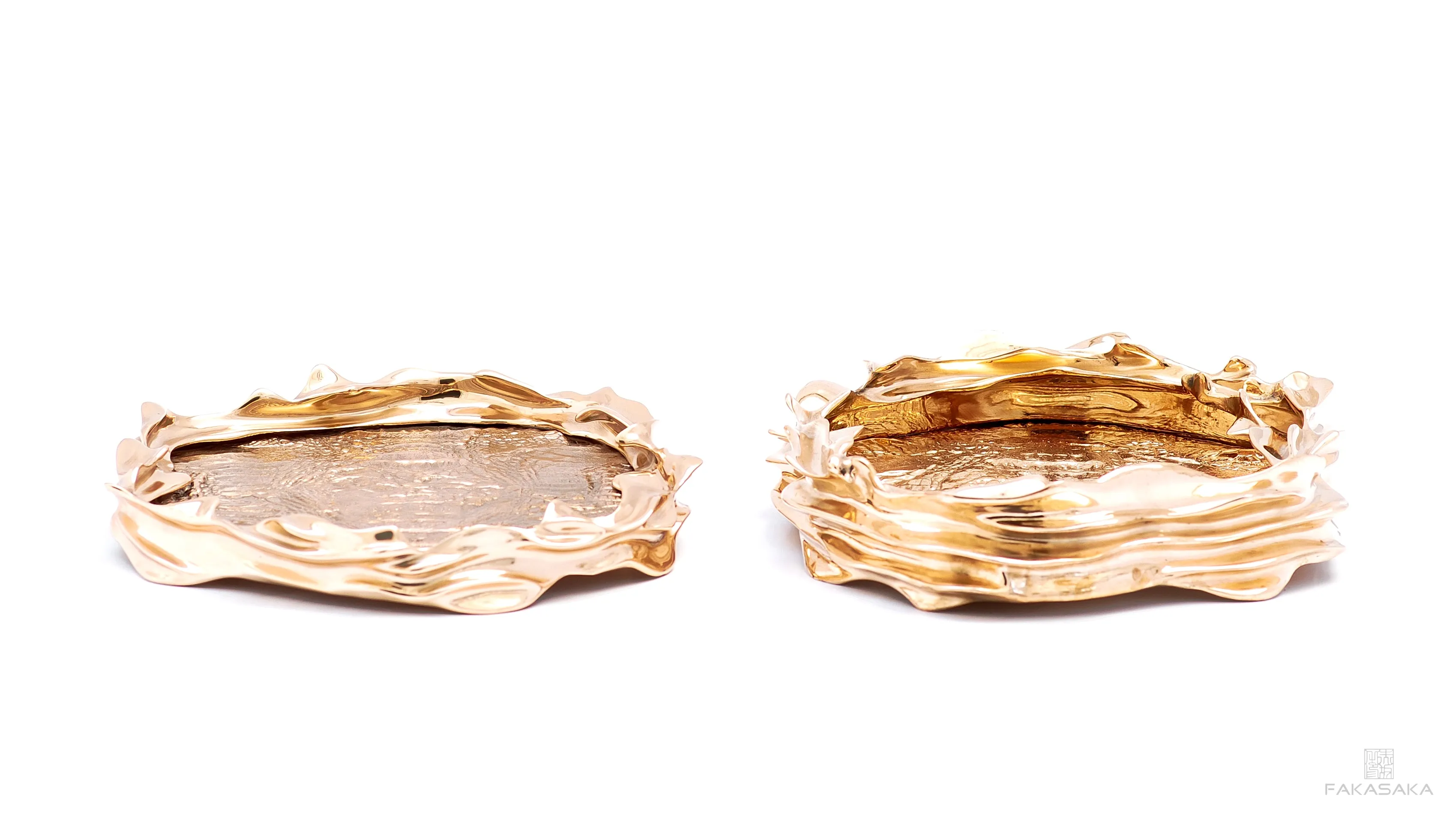 DEAR CELIA<br><br>BOWL / CENTERPIECE<br><br>CROCODILE<br>POLISHED BRONZE
