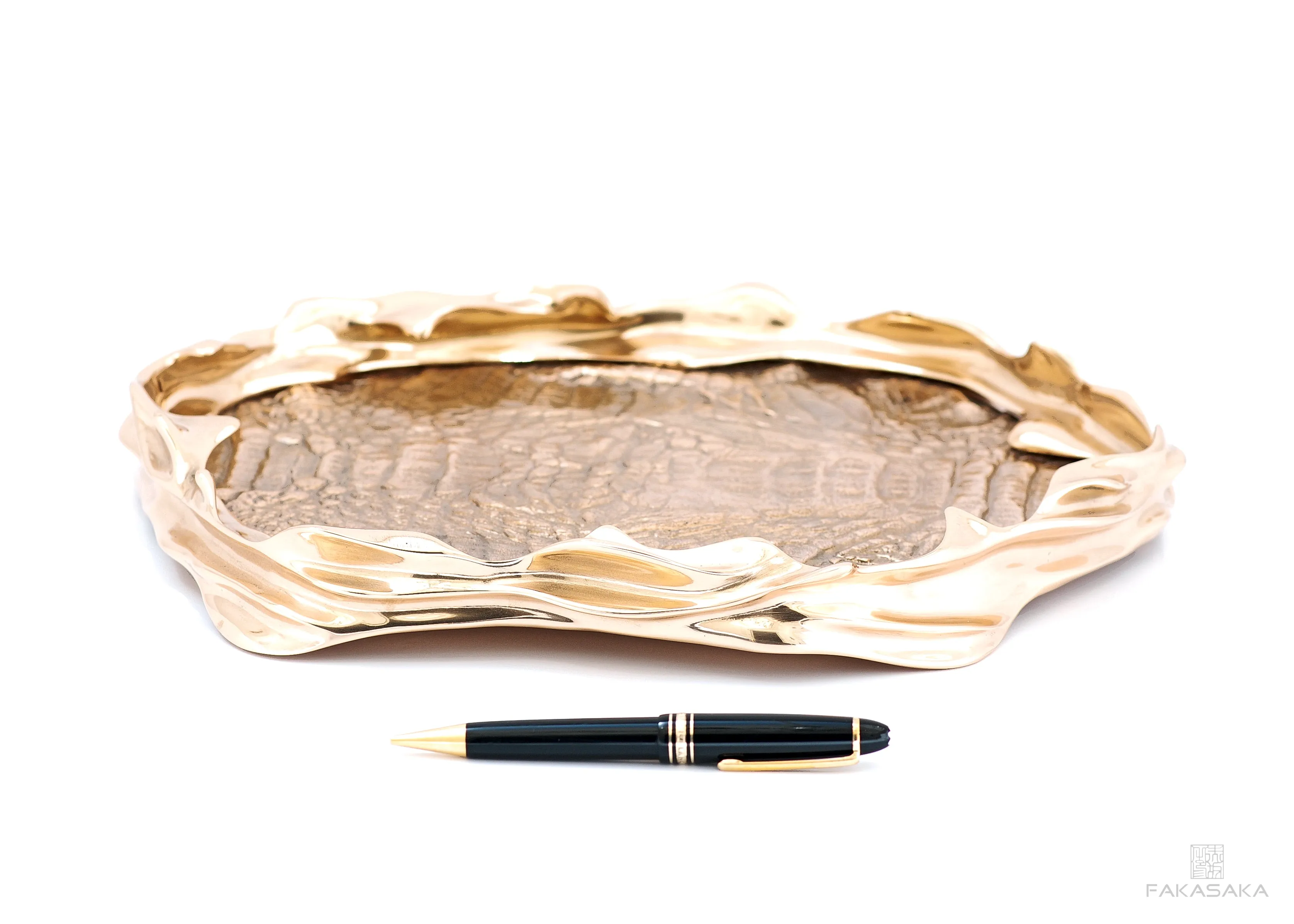 DEAR CELIA<br><br>BOWL / CENTERPIECE<br><br>CROCODILE<br>POLISHED BRONZE