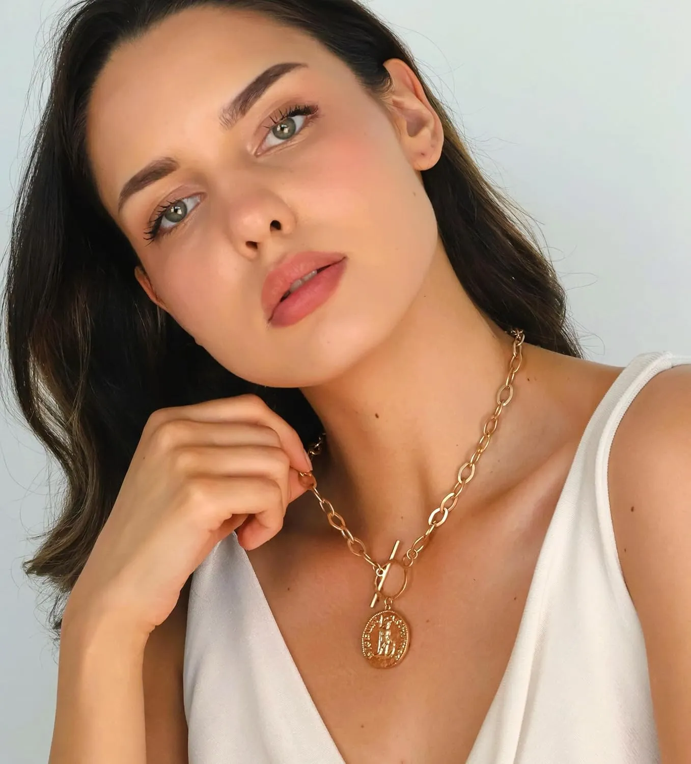 POMINA Chunky Coin Fashion Gold Necklace Trendy Statement Toggle Necklaces Women Antique Gold Coin Pendant Thick Link Chain Layered Gold Necklaces for Women